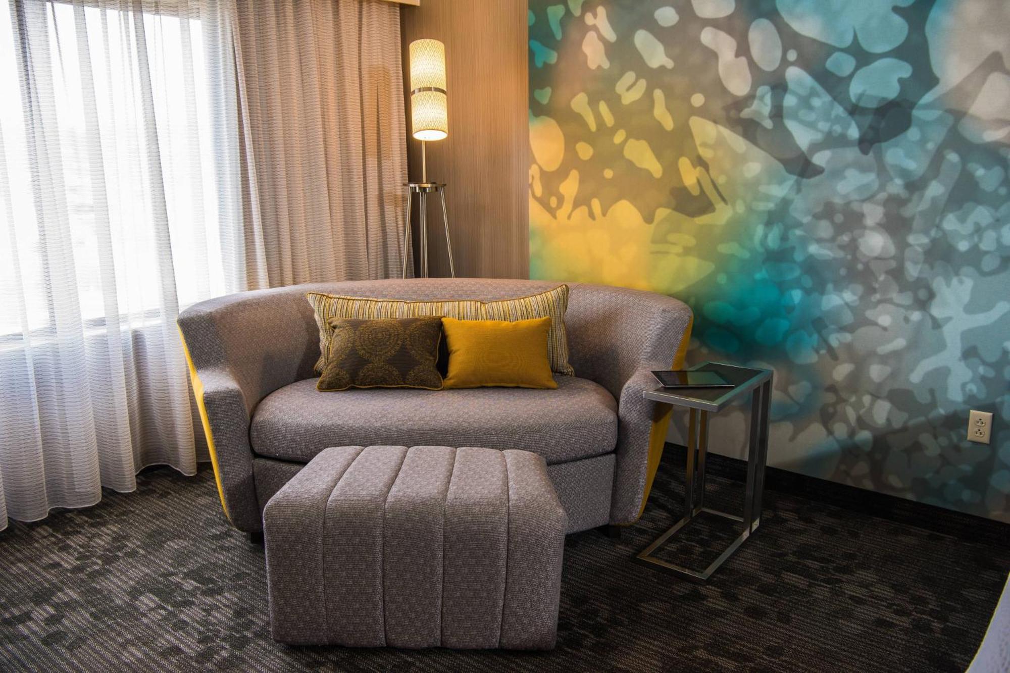 מלון Courtyard By Marriott Erie Ambassador Conference Center מראה חיצוני תמונה