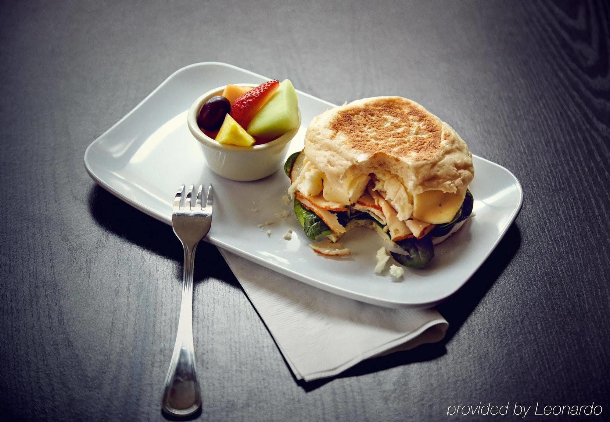 מלון Courtyard By Marriott Erie Ambassador Conference Center מראה חיצוני תמונה